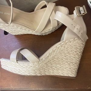 COPY - Gianni Bini Bone color Wedge